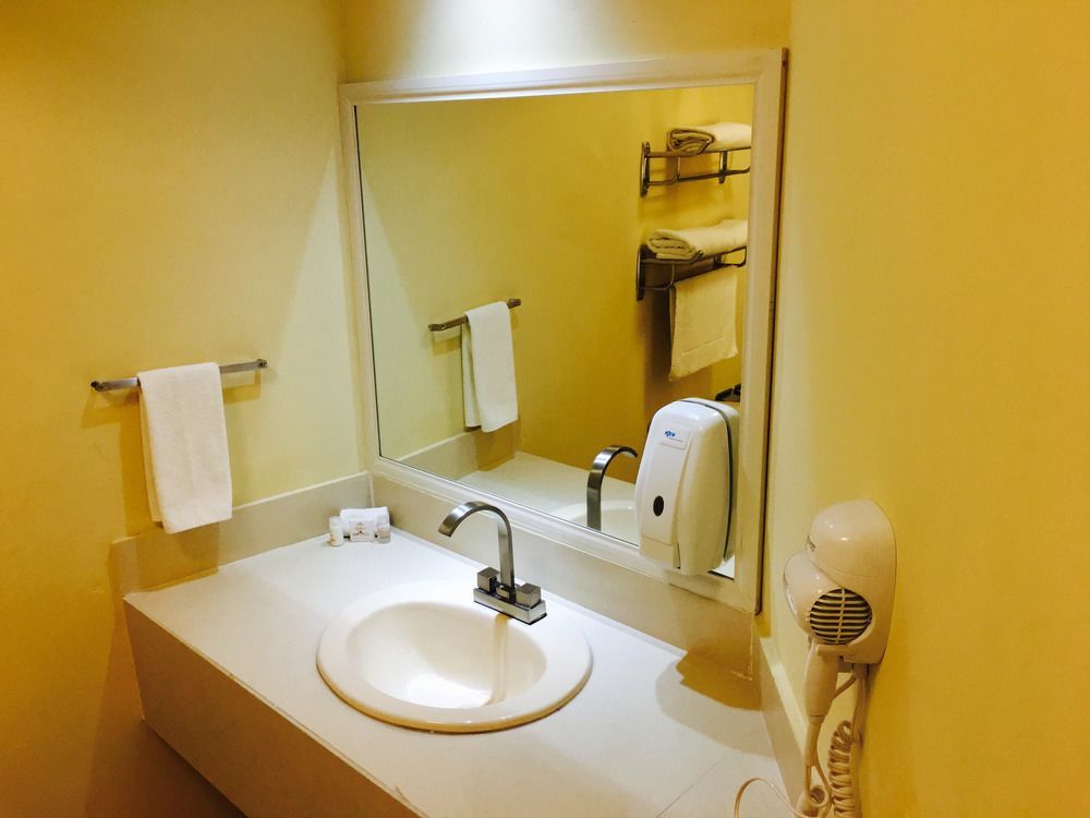 Hotel San Ignacio Inn Torreón Eksteriør bilde